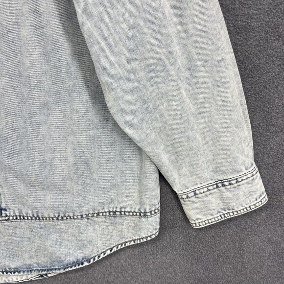 Wild Fable Denim Shirt Womens Large Light Wash Snap Front Shacket 100% Cotton - Picture 10 of 16